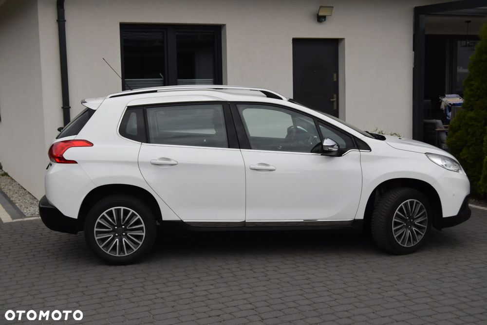 Peugeot 2008 120 VTI Allure - 12