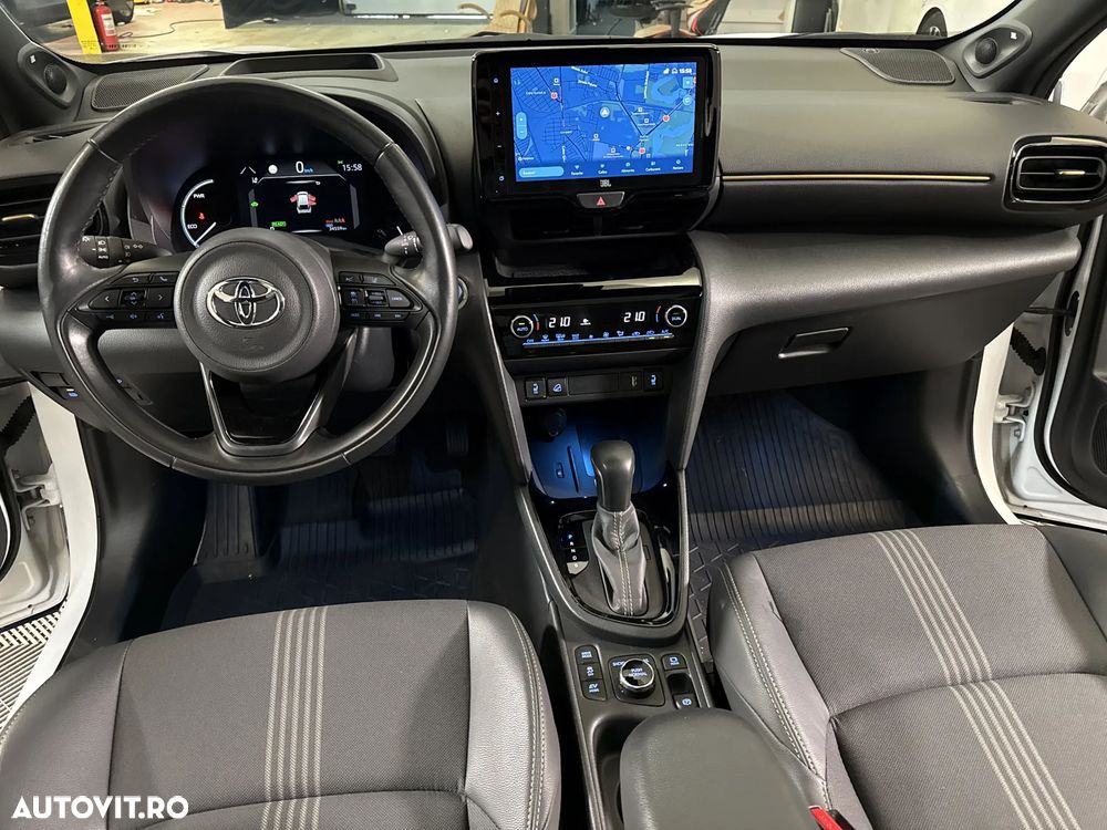 Toyota Yaris Cross - 10