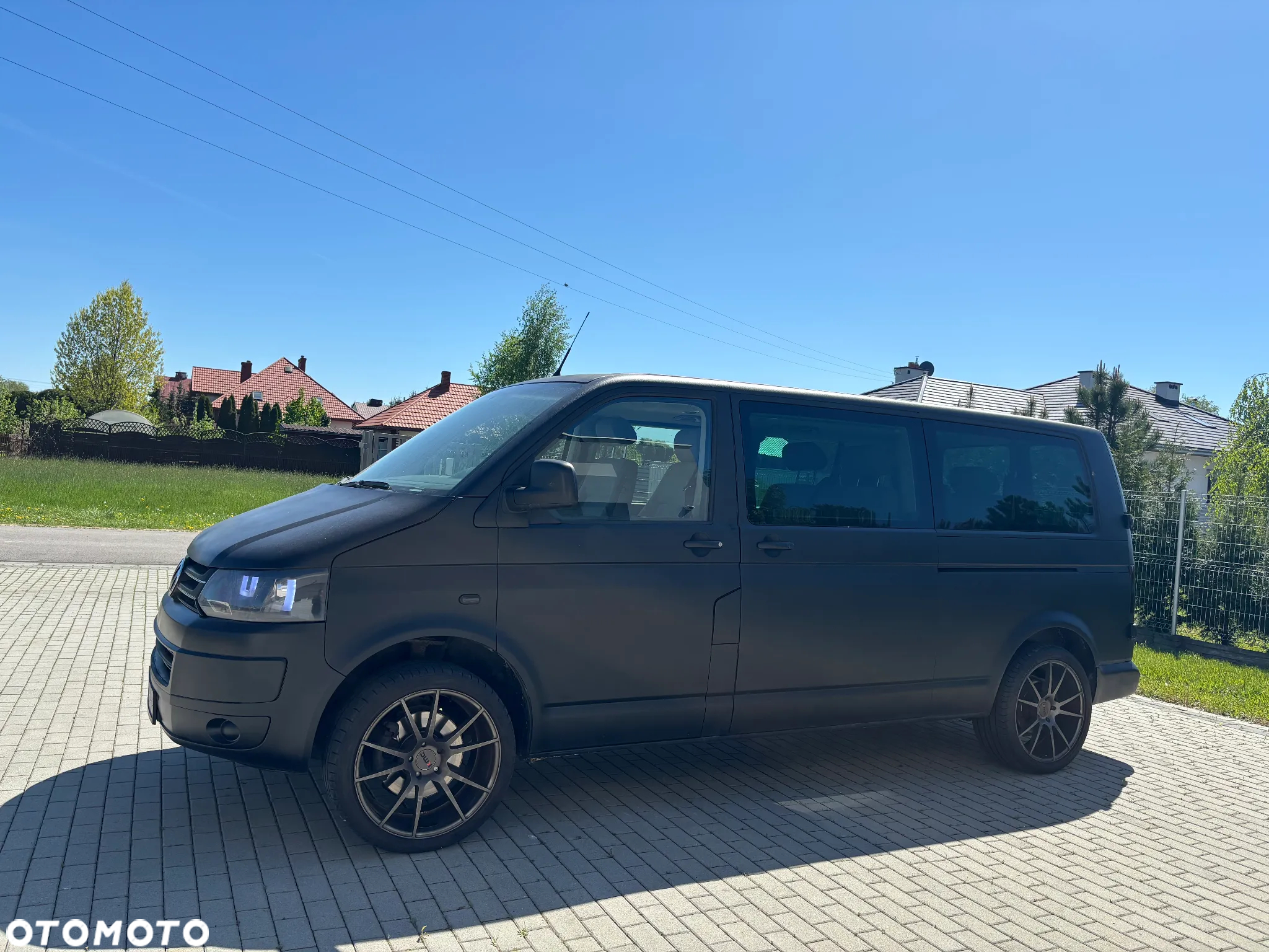 Volkswagen Caravelle - 7