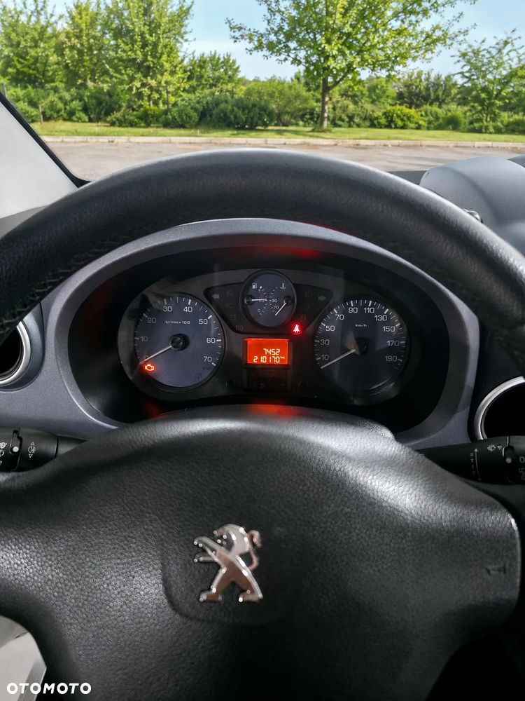 Peugeot Partner 1.6 HDi Active - 19