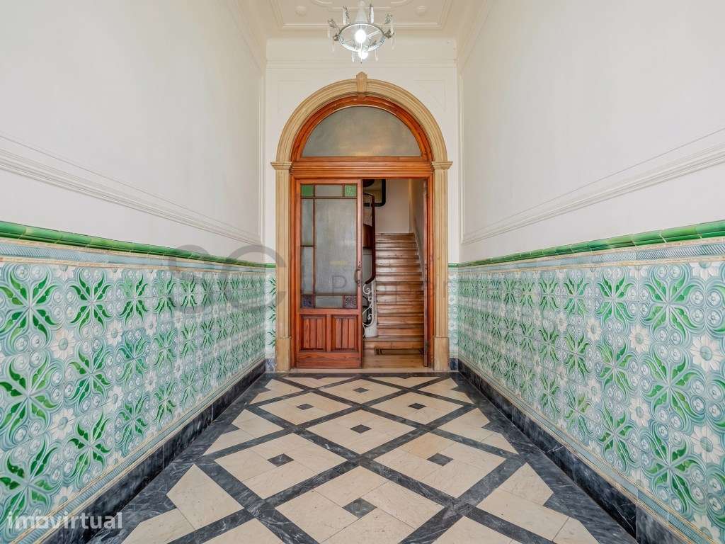 Prédio com 14 quartos em Cascais e Estoril para venda - Grande imagem: 2/29