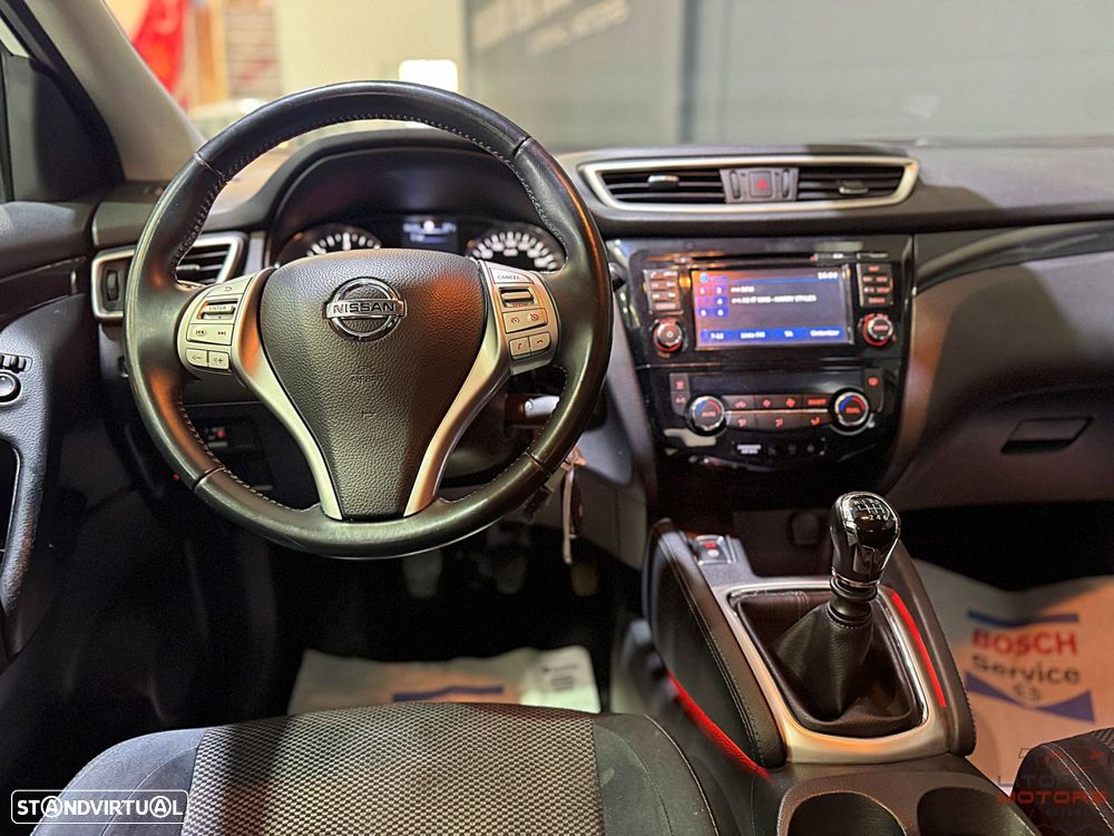 Nissan Qashqai 1.5 dCi N-Connecta - 19