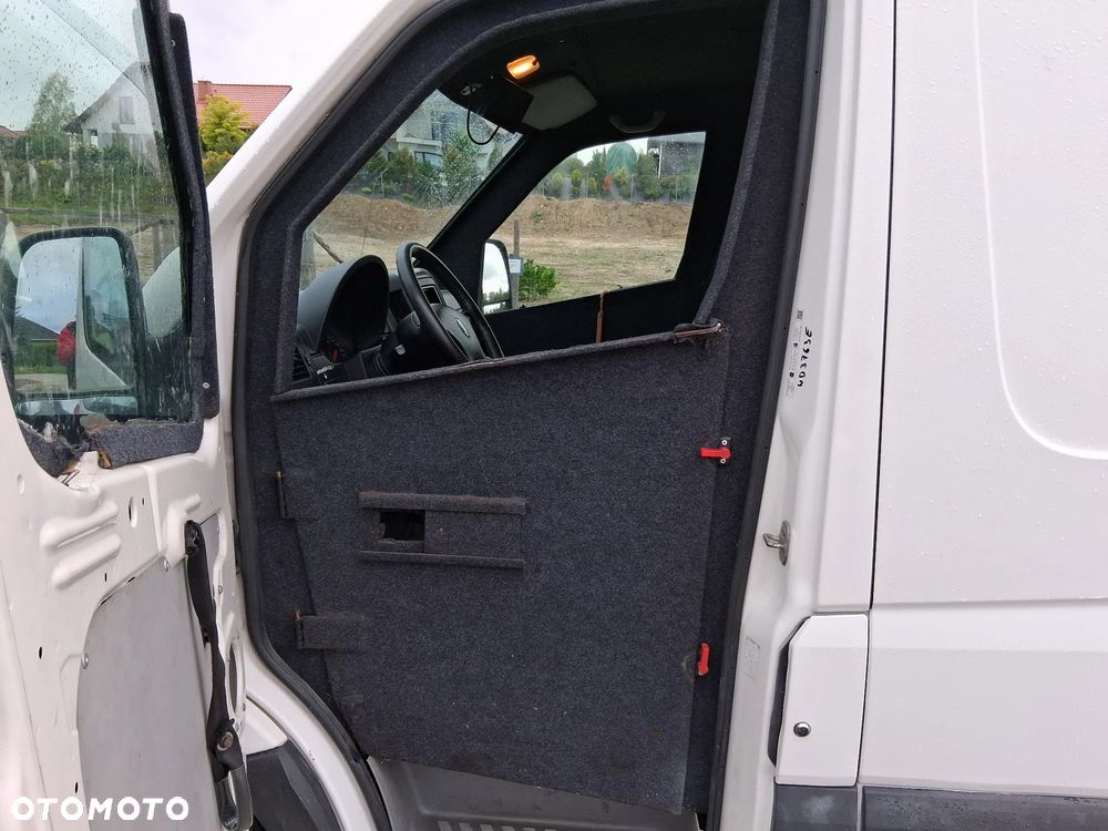 Volkswagen Crafter - 14