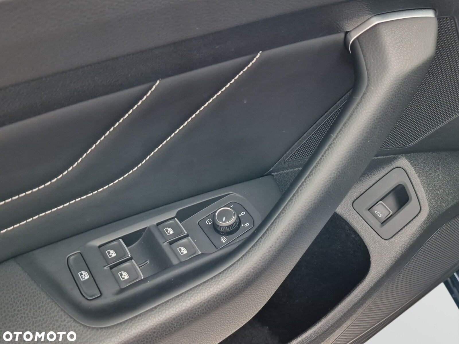 Volkswagen Passat 2.0 TDI EVO Elegance DSG - 10