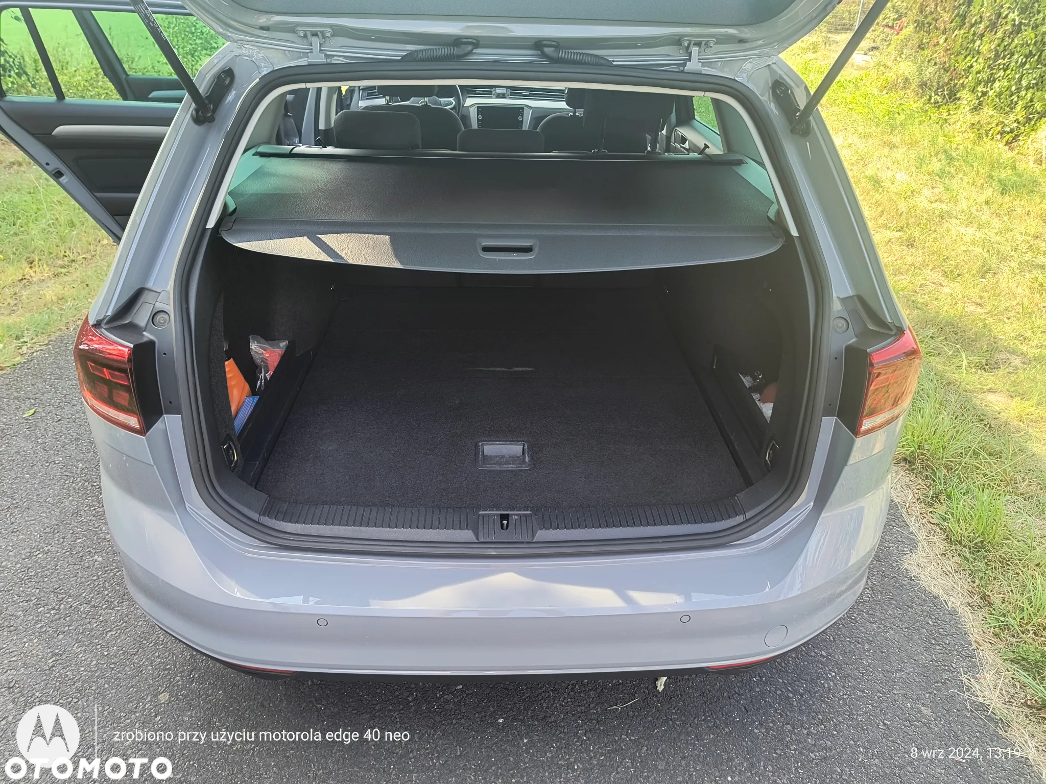 Volkswagen Passat - 12