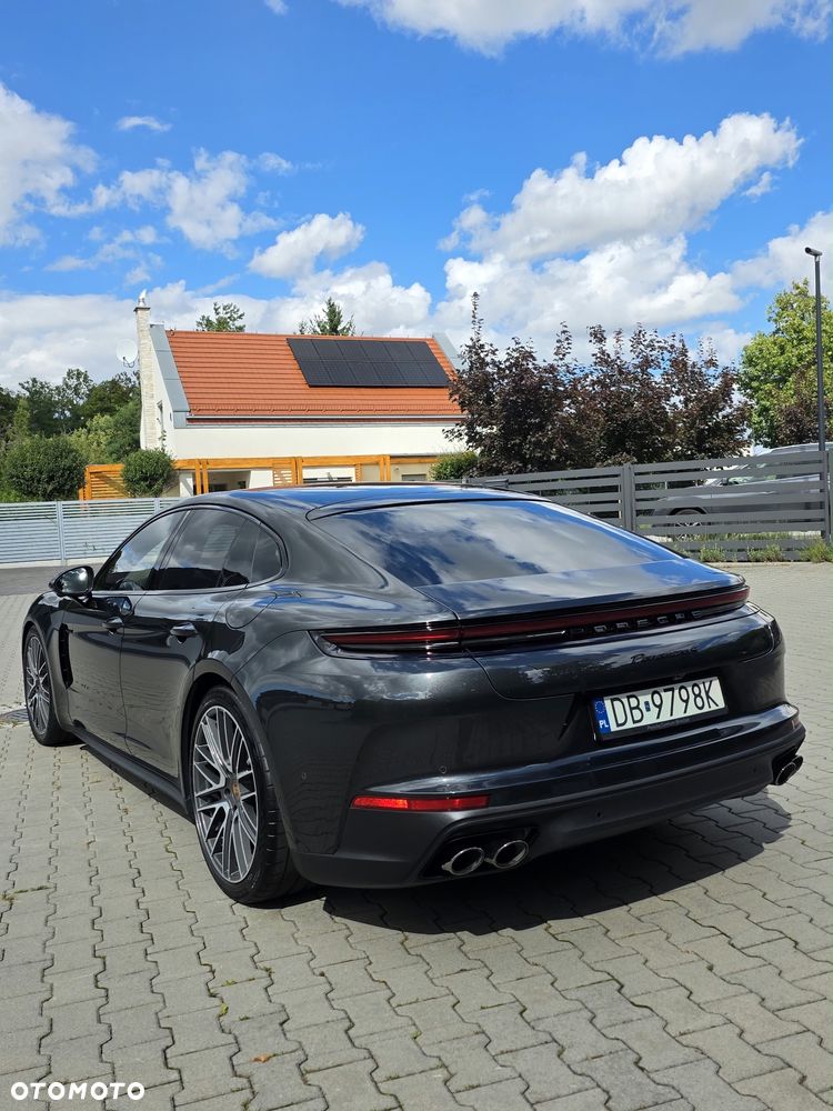 Porsche Panamera 4 E-Hybrid PHEV - 3