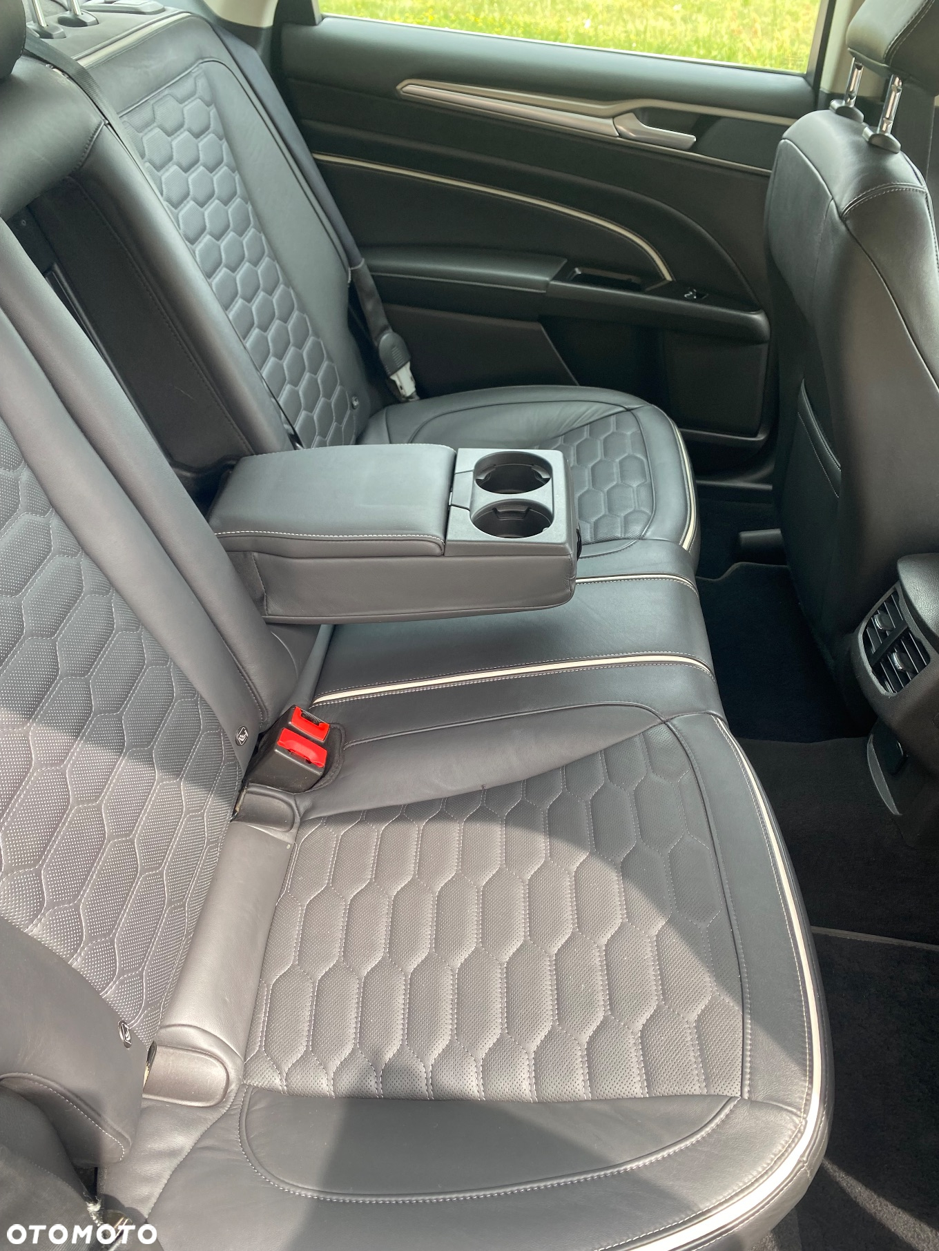 Ford Mondeo Vignale 2.0 Hybrid - 22