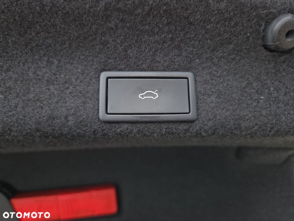 Volkswagen Passat - 26