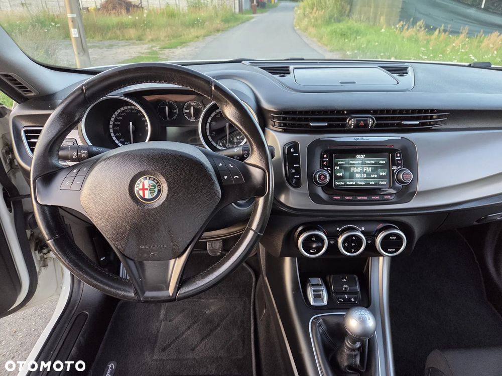 Alfa Romeo Giulietta 1.4 TB 16V Turismo - 14