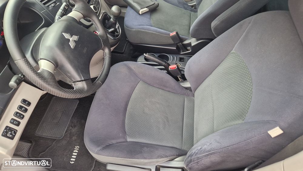 Mitsubishi Grandis 2.0 DI-D Instyle FPF - 12