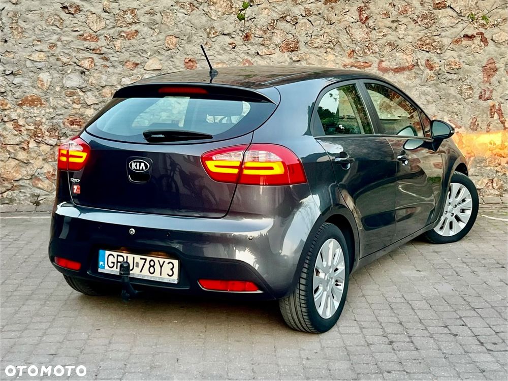 Kia Rio 1.4 XL - 7