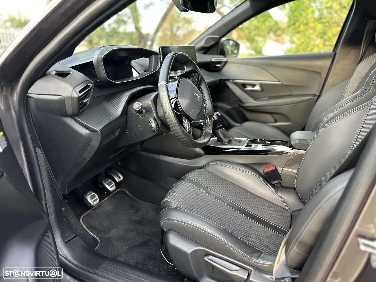 Peugeot 208 1.2 PureTech GT - 24