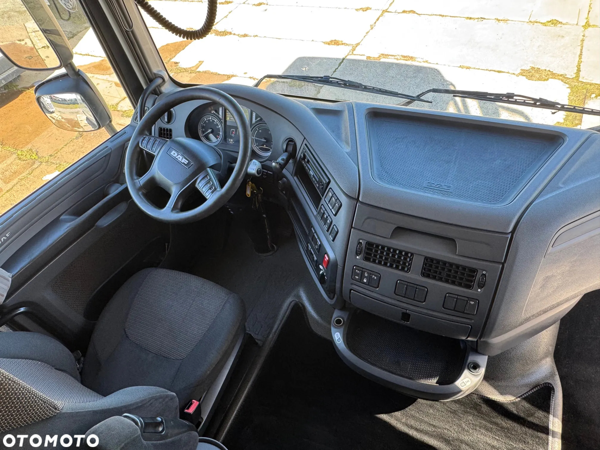 DAF XF 106.460 Space Cab Euro 6 Standard Hydraulika - 11