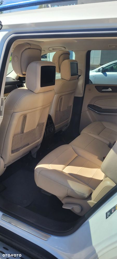 Mercedes-Benz GLS - 8