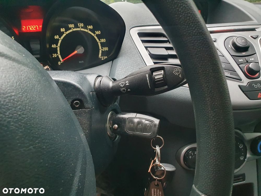 Ford Fiesta 1.25 Ambiente - 17