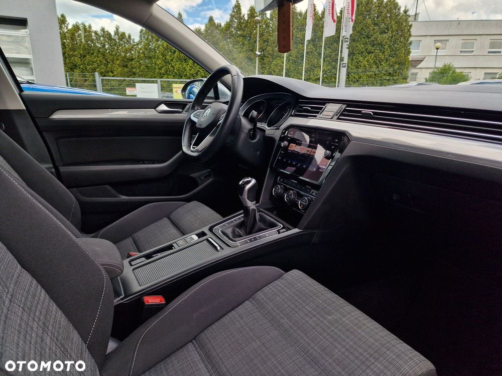 Volkswagen Passat 2.0 TDI EVO Business - 17