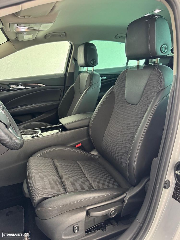Opel Insignia Grand Sport 1.5 Auto Business - 18