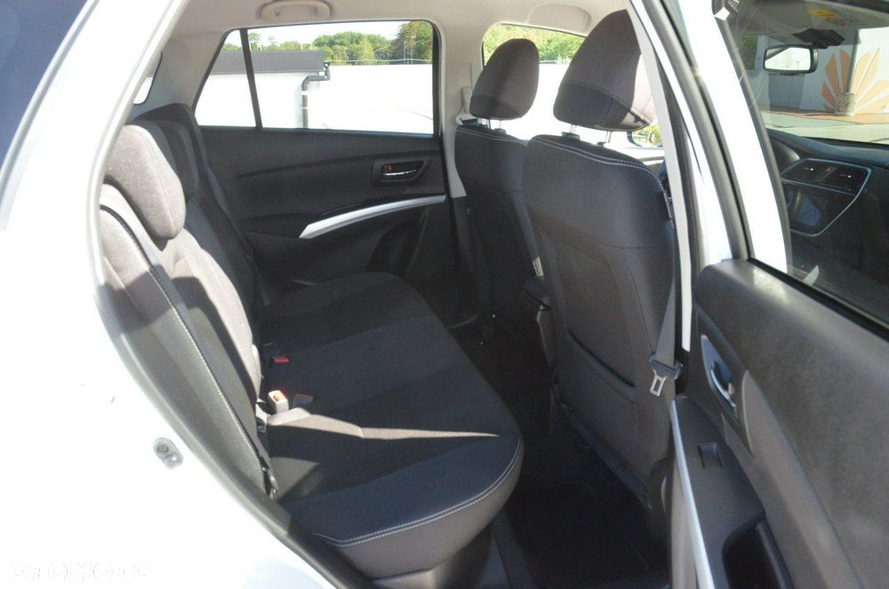 Suzuki SX4 S-Cross - 32