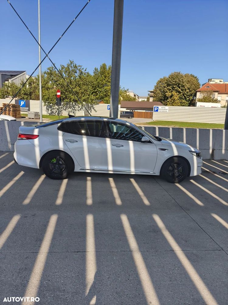 Kia Optima 1.7 DSL 7DCT Comfort - 4