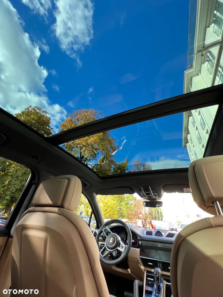 Porsche Cayenne E-Hybrid Platinum Edition - 13