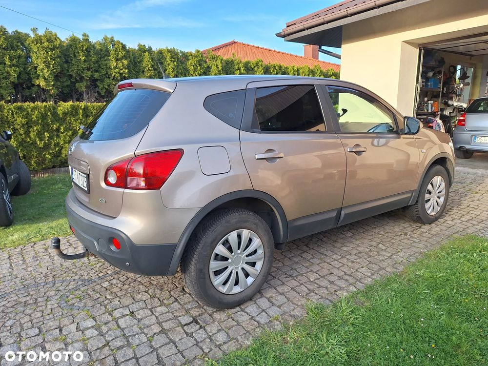 Nissan Qashqai 2.0 dCi 4 x 4 DPF acenta - 3