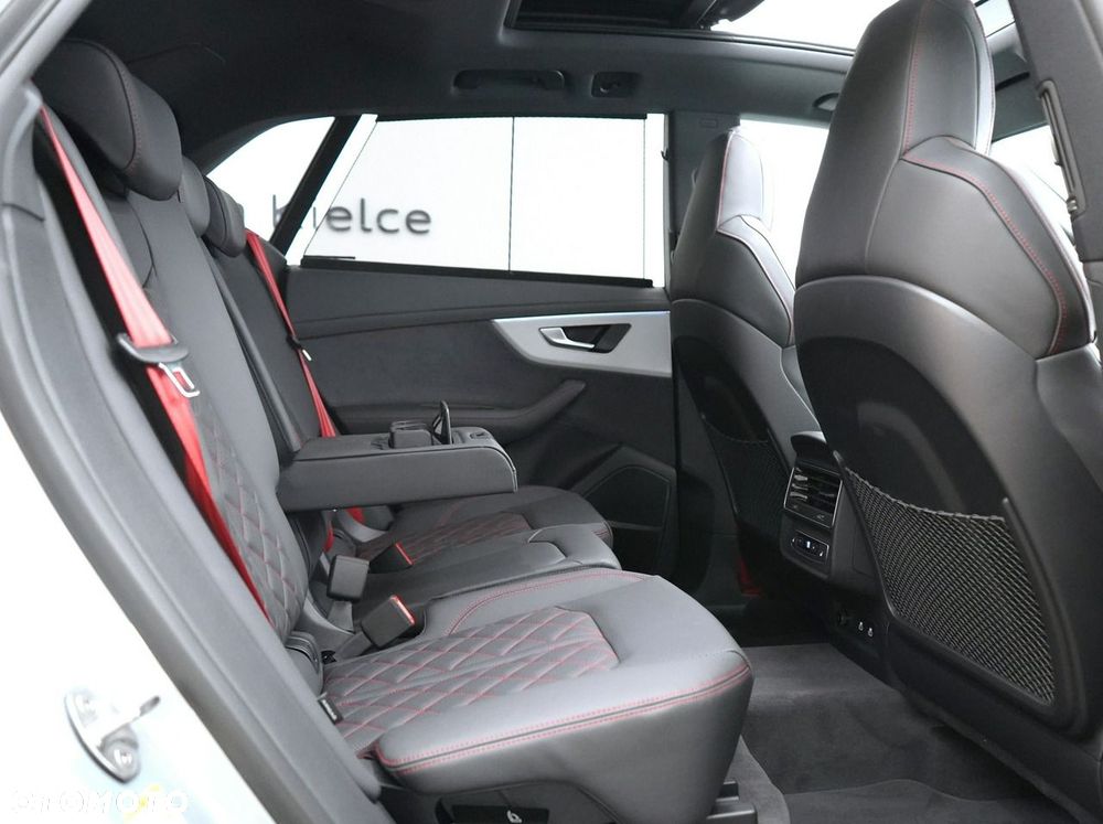 Audi Q8 - 12