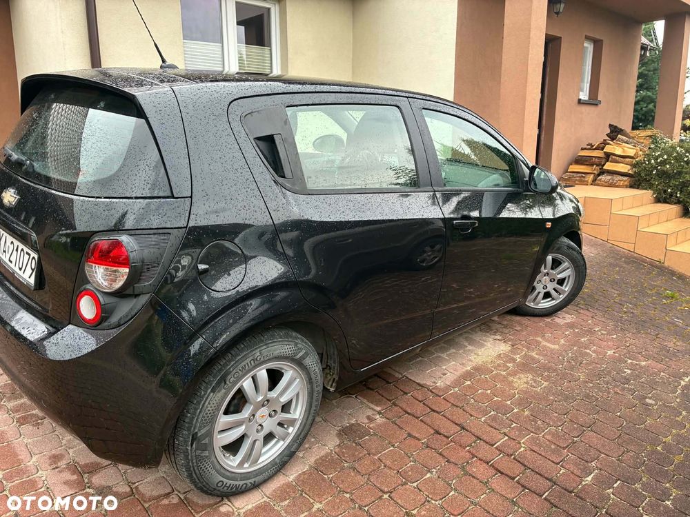 Chevrolet Aveo 1.4 16V LT - 4