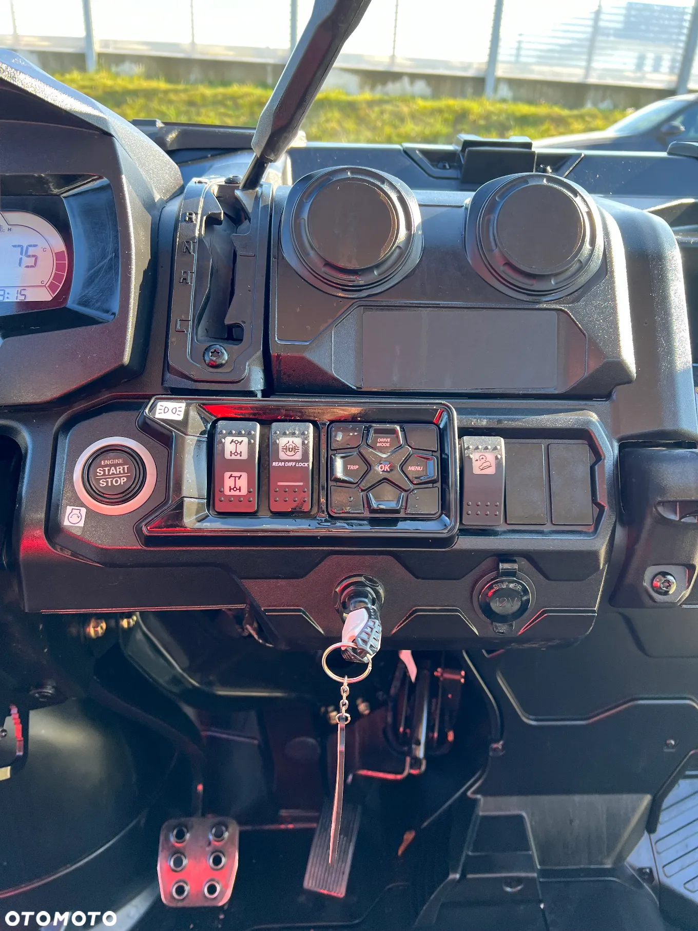 Can-Am Inny - 10