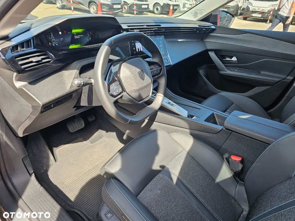 Peugeot 308 1.5 BlueHDi Allure S&S EAT8 - 11