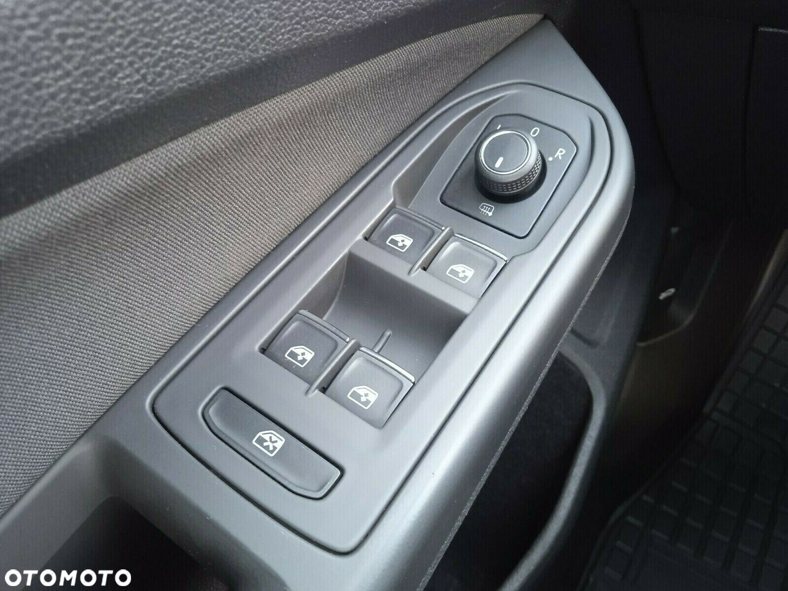 Volkswagen Golf VIII 1.5 TSI EVO Life - 15