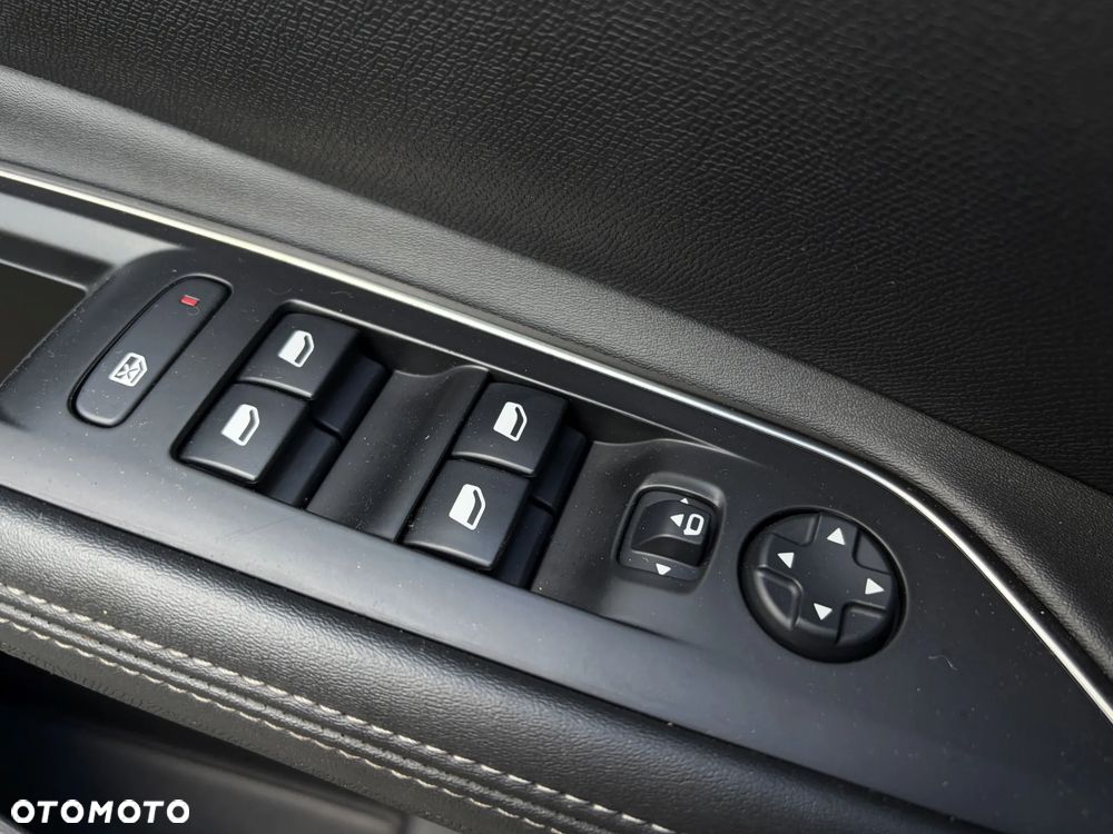Peugeot 5008 1.5 BlueHDi Allure Pack S&S EAT8 - 33