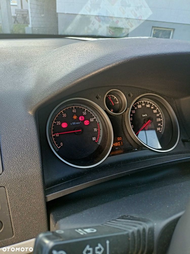 Opel Zafira - 1