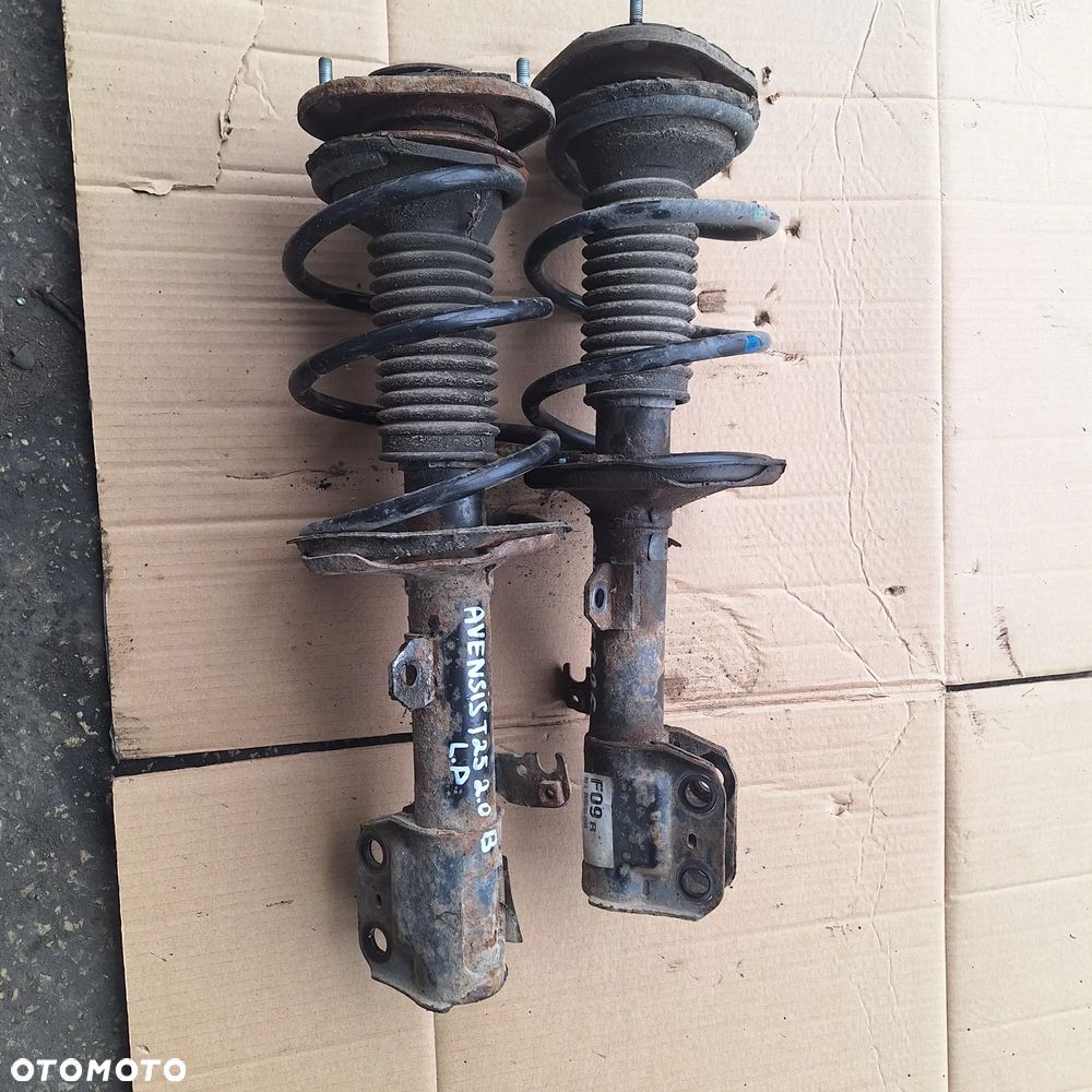 MCPERSON AMORTYZATOR PRAWY LEWY PRZOD AVENSIS T25 2.0 - 2