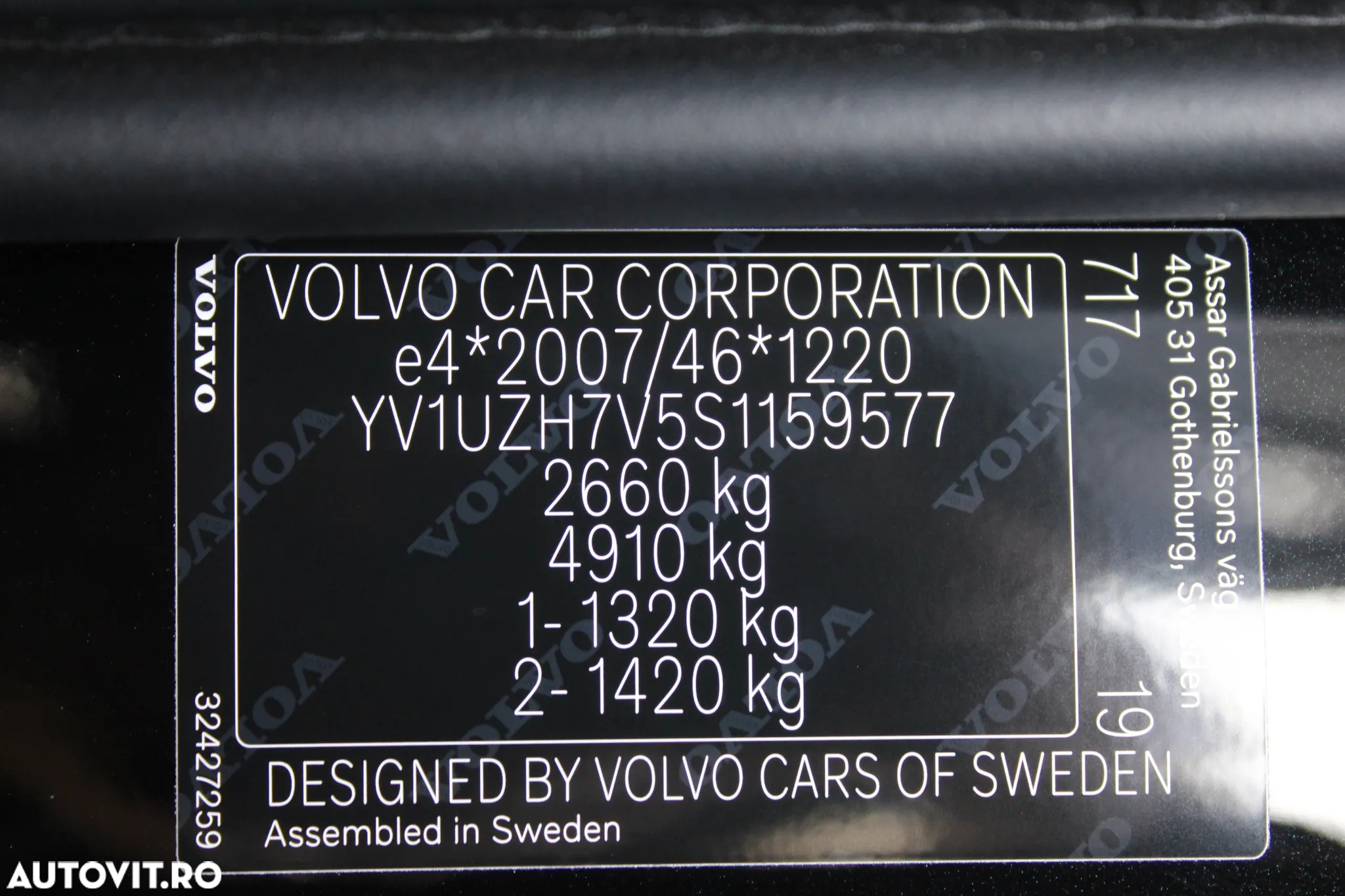 Volvo XC 60 T8 AWD AT PHEV Plus Black Edition - 13
