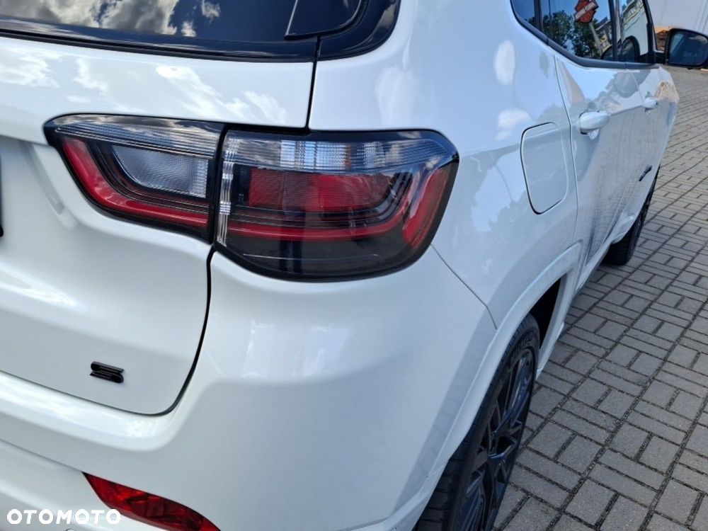 Jeep Compass - 17