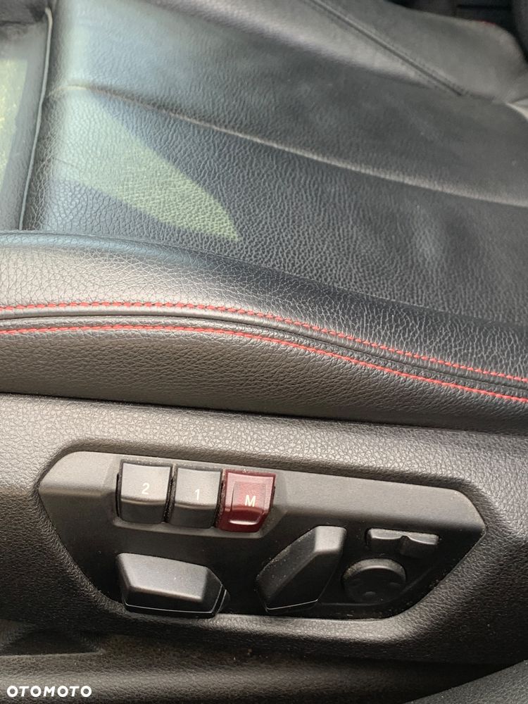 BMW Seria 3 328i Sport Line - 13