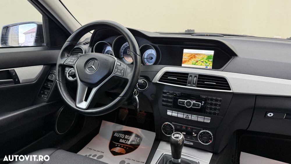 Mercedes-Benz C - 14