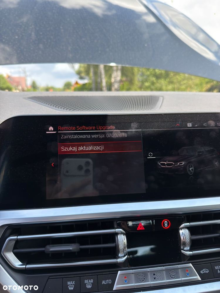 BMW Seria 3 318i M Sport - 29