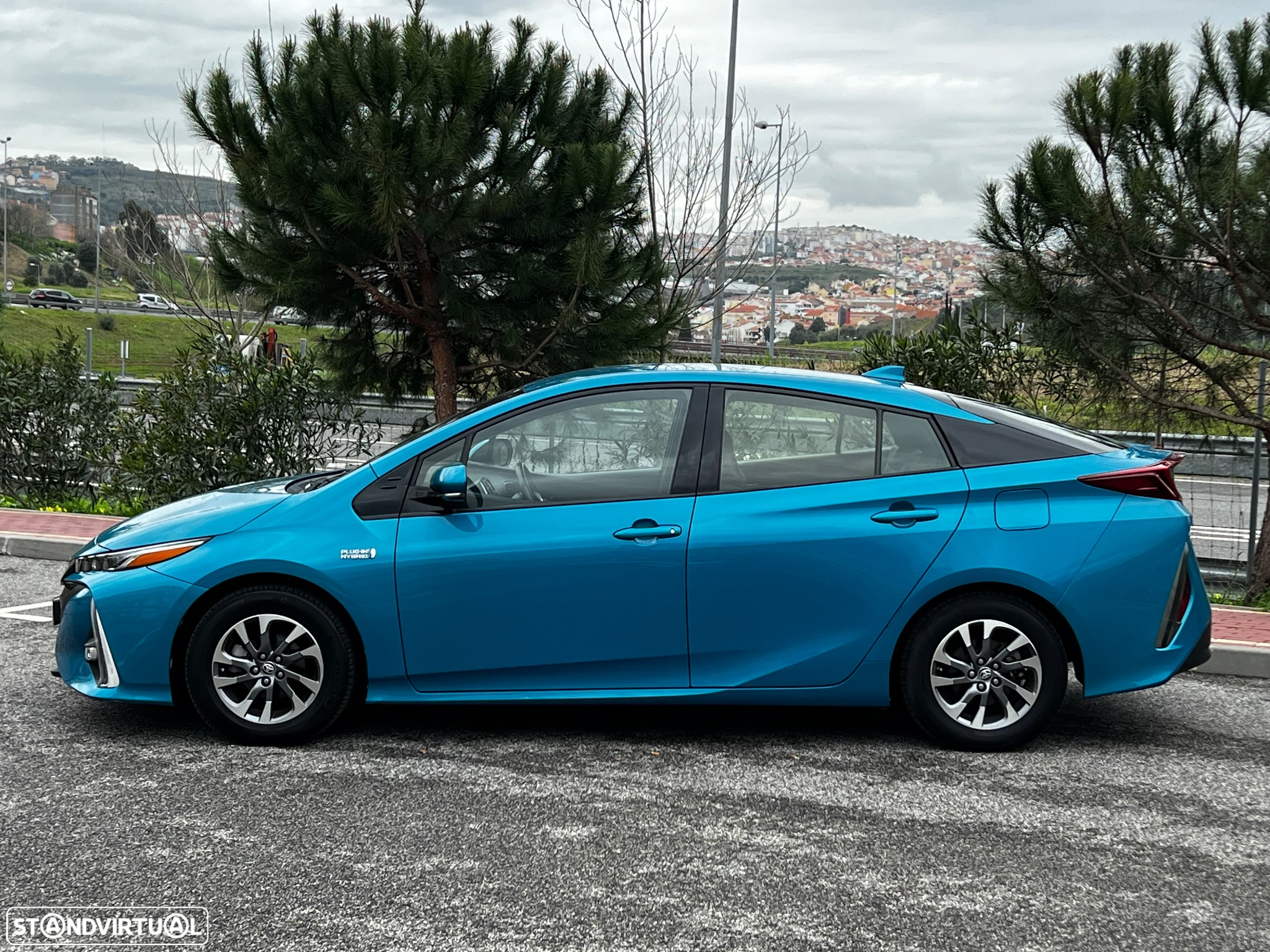 Toyota Prius 1.8 Plug-In Luxury Pele - 5