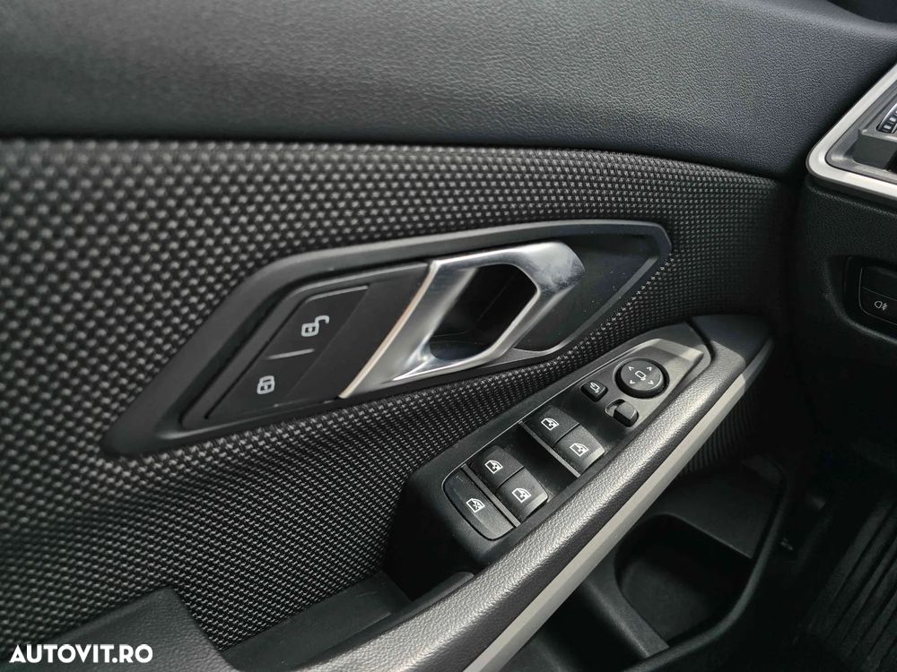 BMW Seria 3 - 17