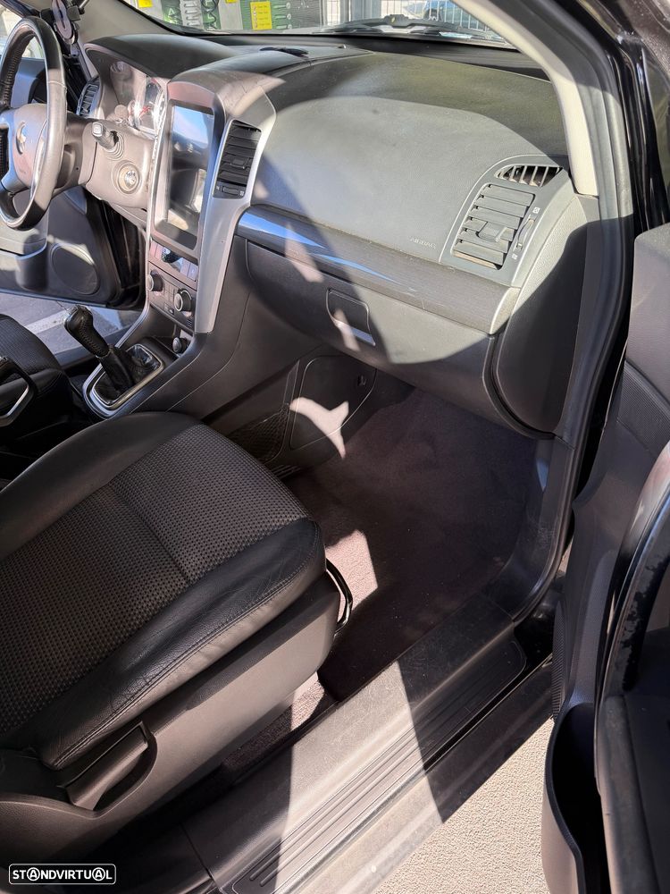 Chevrolet Captiva 2.0 VCDi Seven 7L - 28