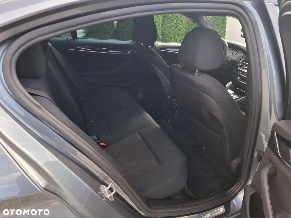 BMW Seria 5 520d Efficient Dynamics - 18