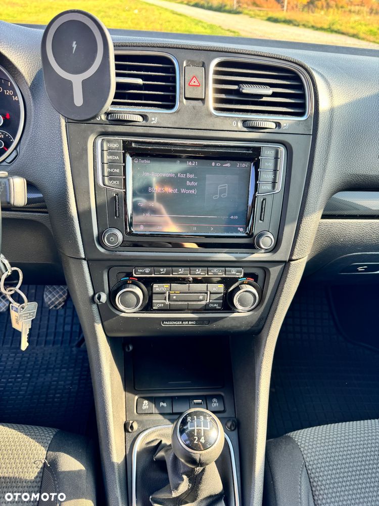 Volkswagen Golf 1.6 TDI BMT Comfortline - 12