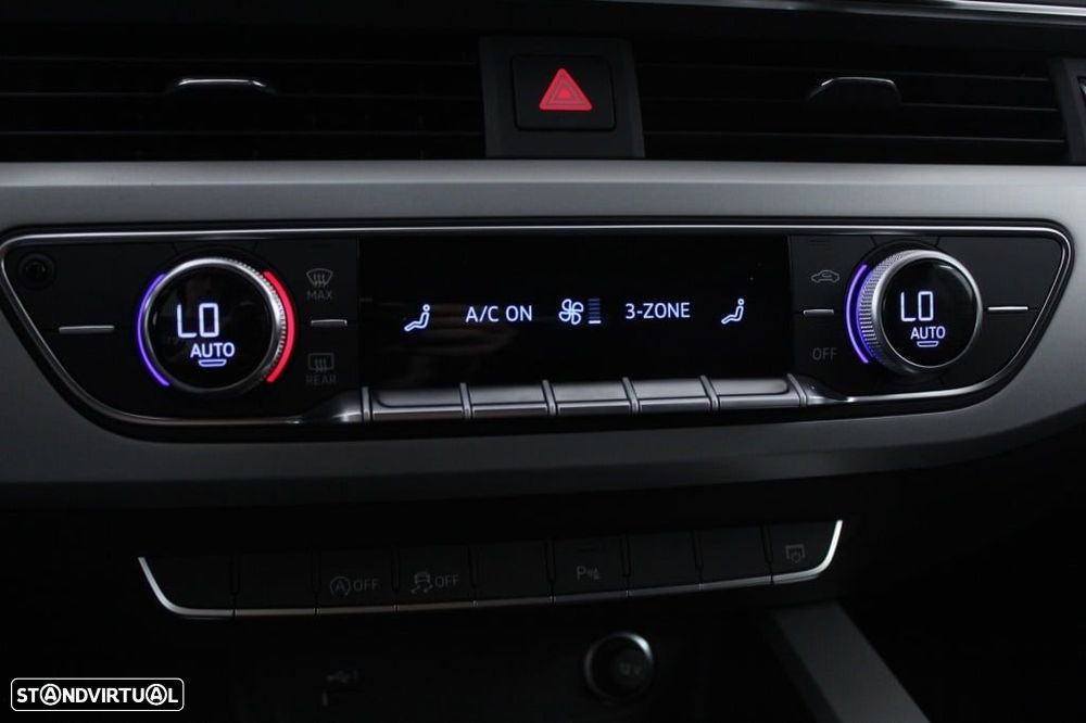 Audi A4 Avant 35 TDI S line S tronic - 30