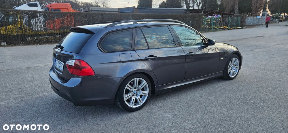 BMW Seria 3 320i - 8