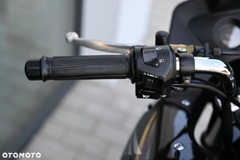 Honda CBF - 12