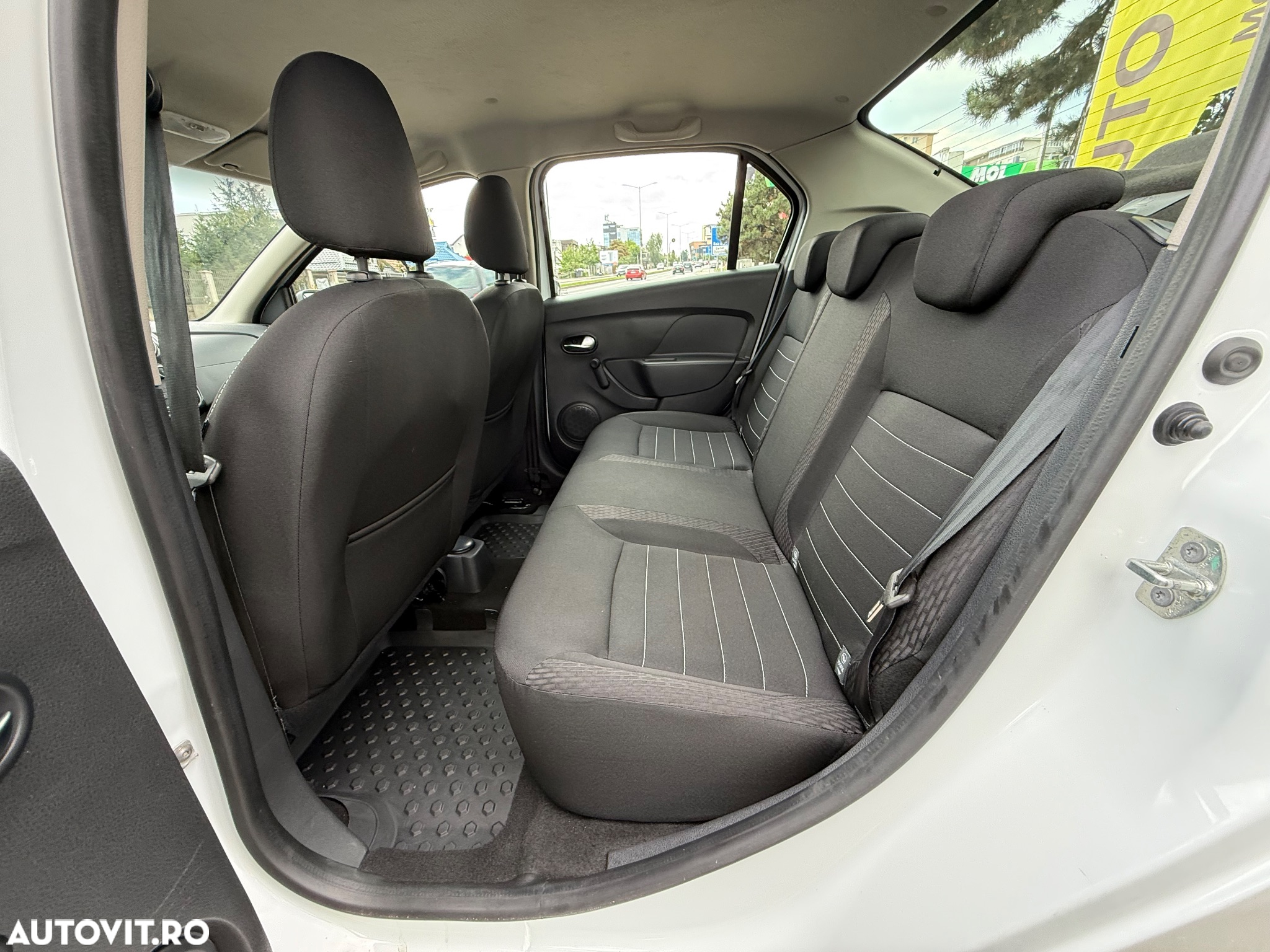 Dacia Logan 1.5 Blue dCi Laureate - 6