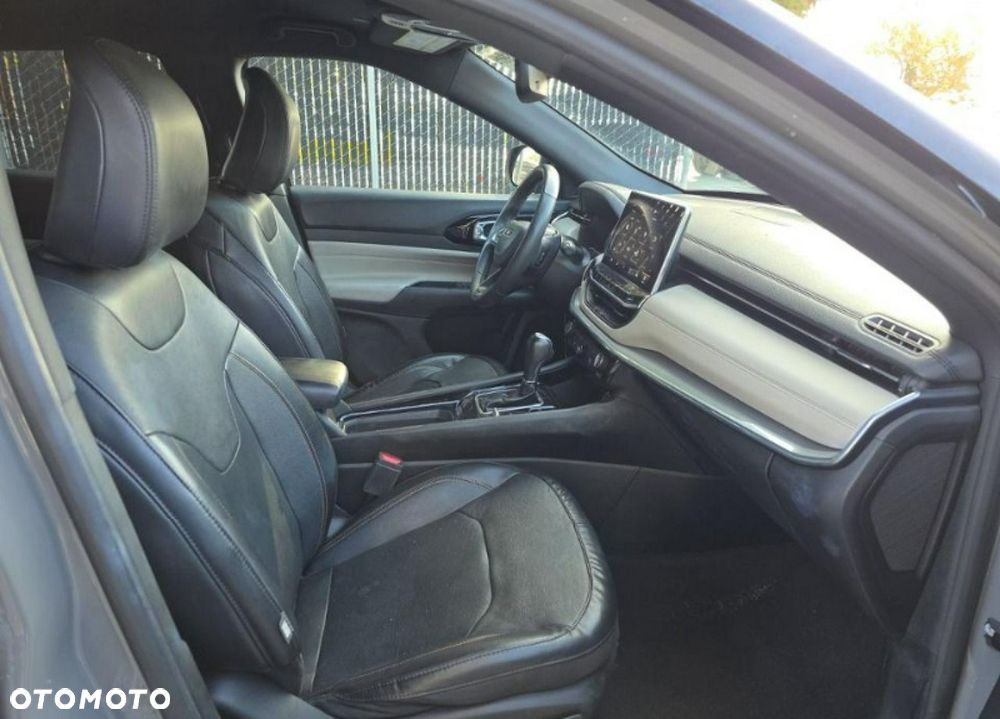 Jeep Compass - 9