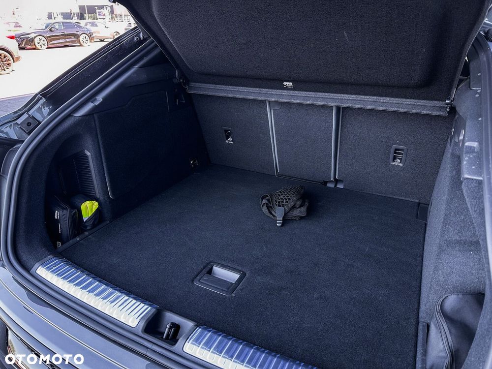 Audi Q3 Sportback - 9