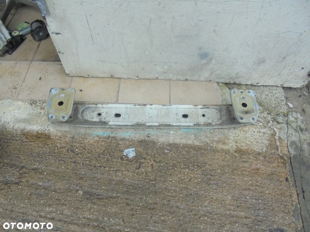 Bipper Fiorino belka zderzaka - 2